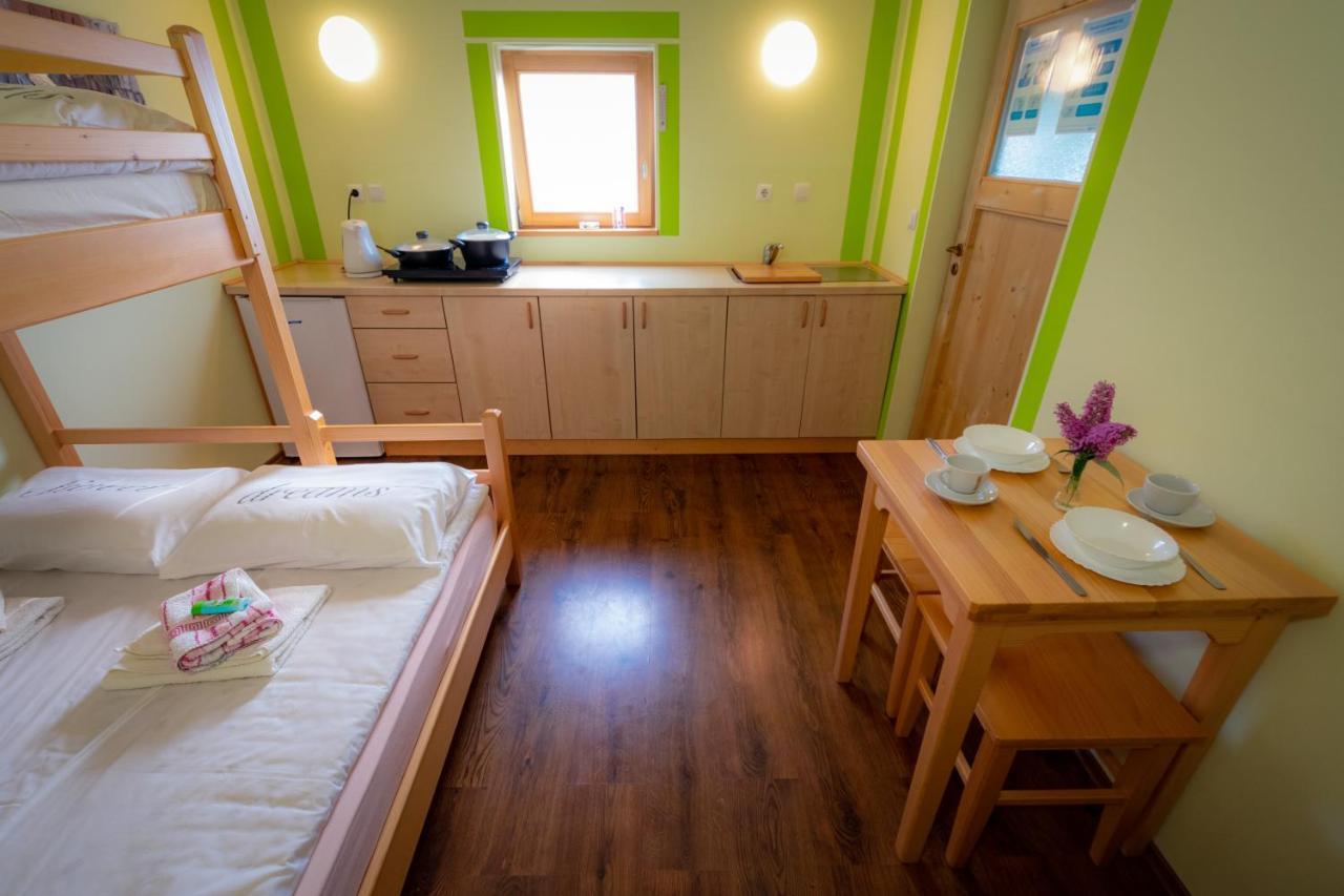 Pocitniska Hiska Pod Skalco Villa Камник Екстериор снимка