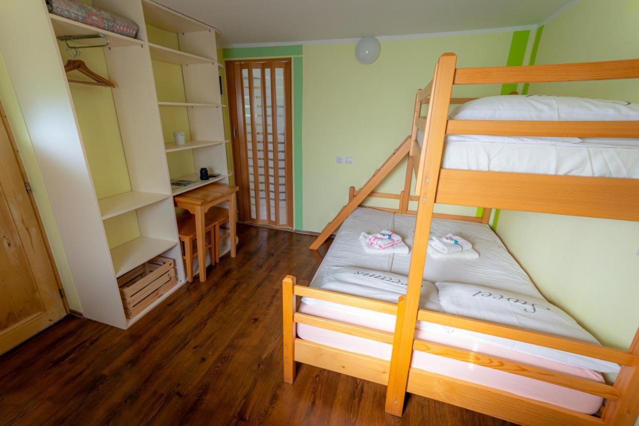 Pocitniska Hiska Pod Skalco Villa Камник Екстериор снимка