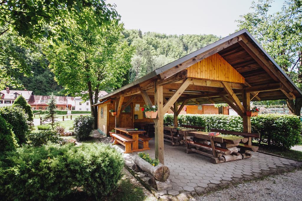Pocitniska Hiska Pod Skalco Villa Камник Екстериор снимка