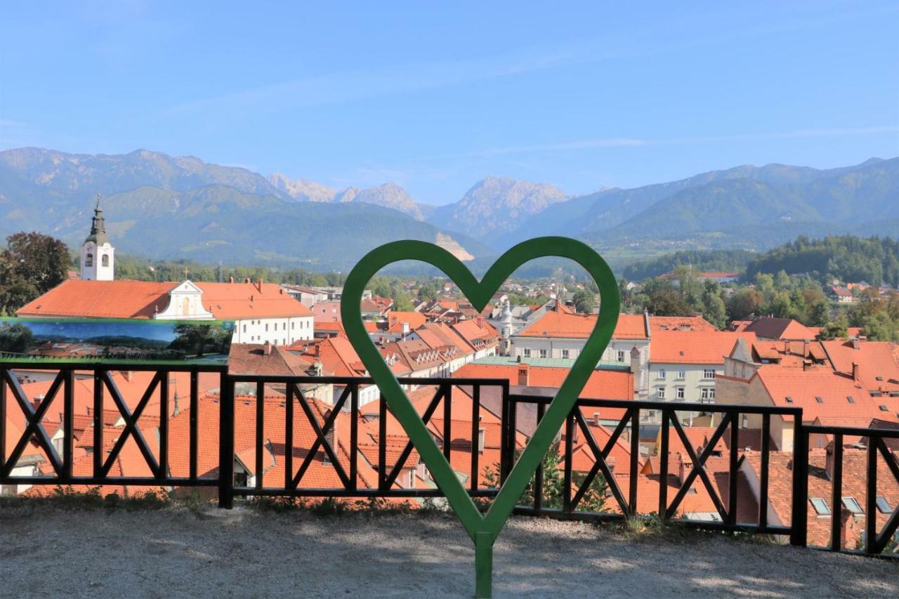 Pocitniska Hiska Pod Skalco Villa Камник Екстериор снимка